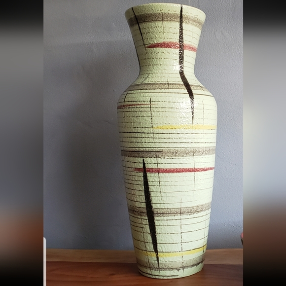 16" BAY KERAMIK, MCM CERAMIC 1960's W. GERMANY MINT GREEN VASE - Picture 2 of 10